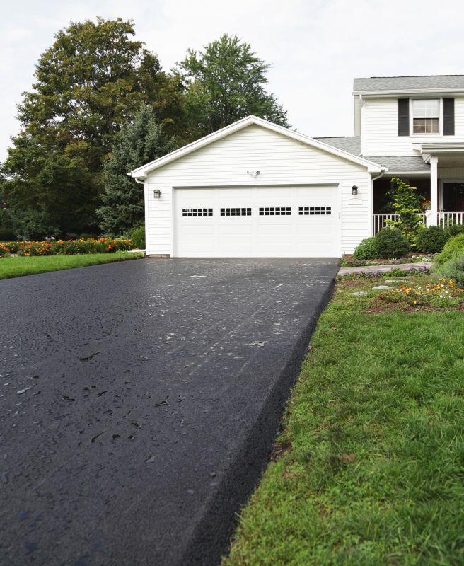 Blacktop Driveway with Curved Design